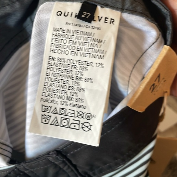 NWT Quick Silver board shorts size 27 youth - Picture 5 of 7